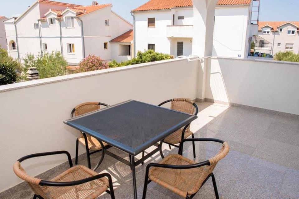 Apartment Vodice - Lovric Kültér fotó