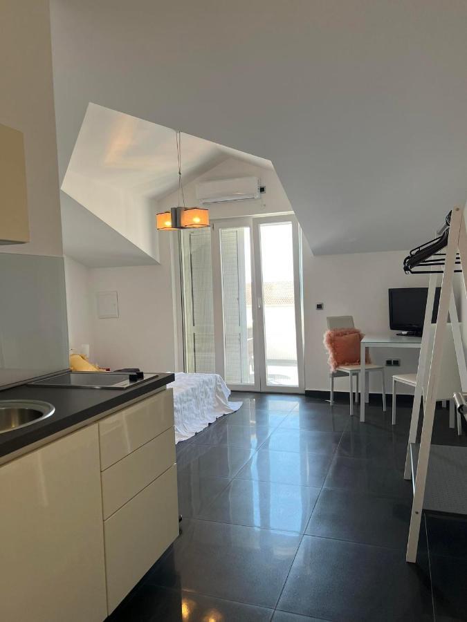 Apartment Vodice - Lovric Kültér fotó